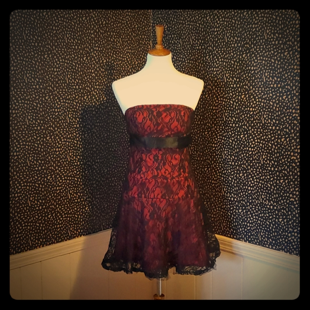 Red and Black Lace Strapless Dress